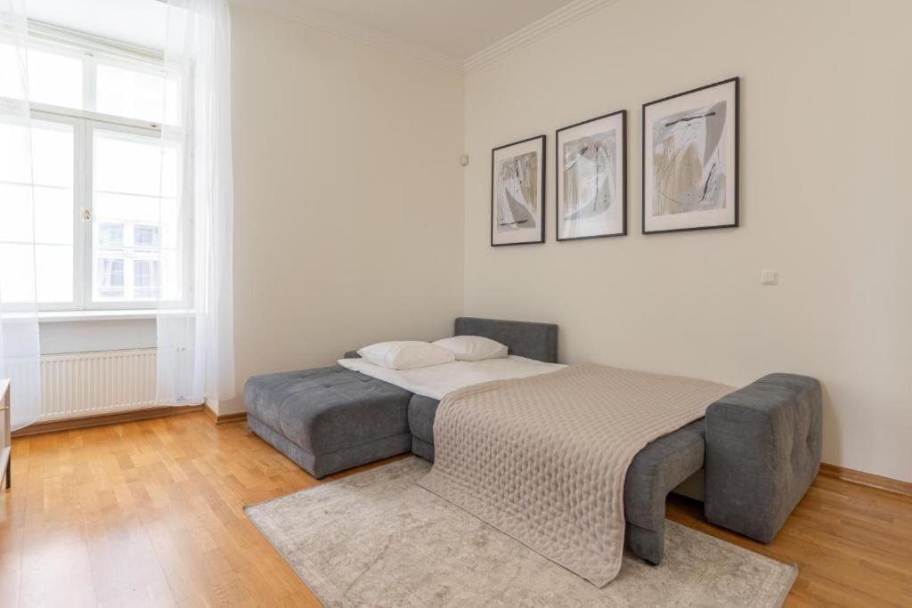 Old Town Square Residence Талин Екстериор снимка