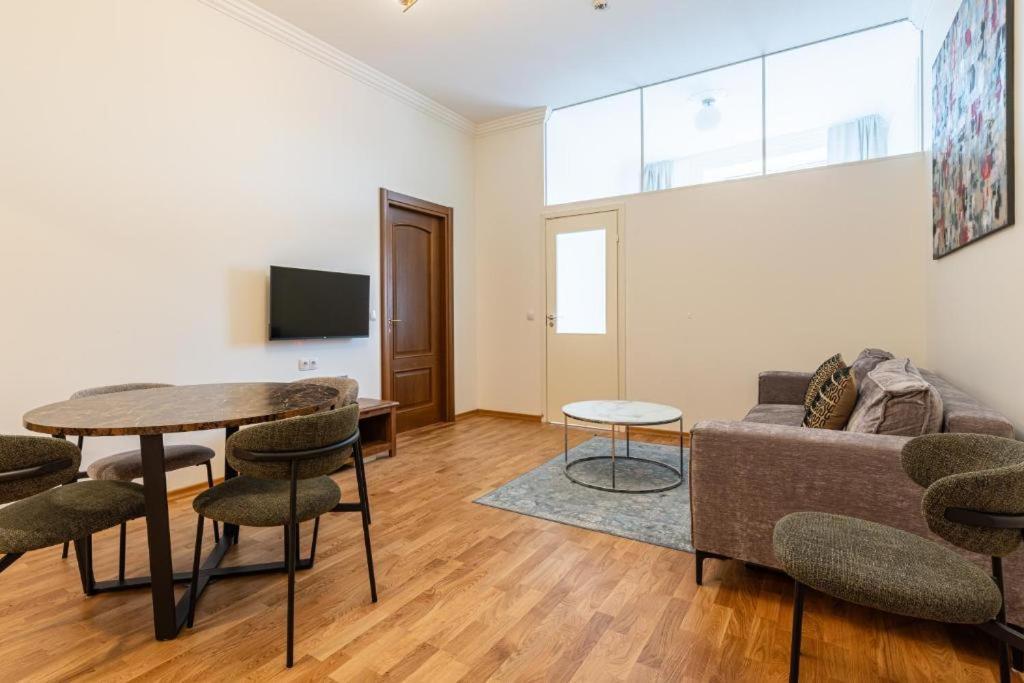 Old Town Square Residence Талин Екстериор снимка