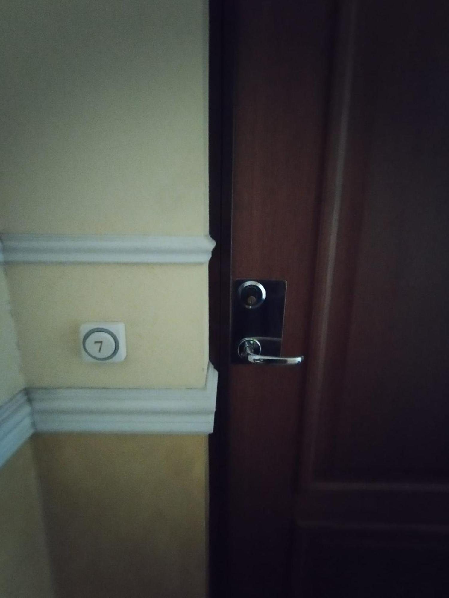 Old Town Square Residence Талин Екстериор снимка