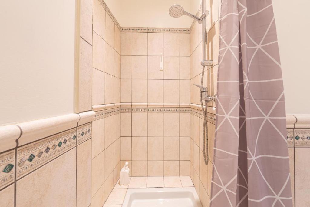 Old Town Square Residence Талин Екстериор снимка
