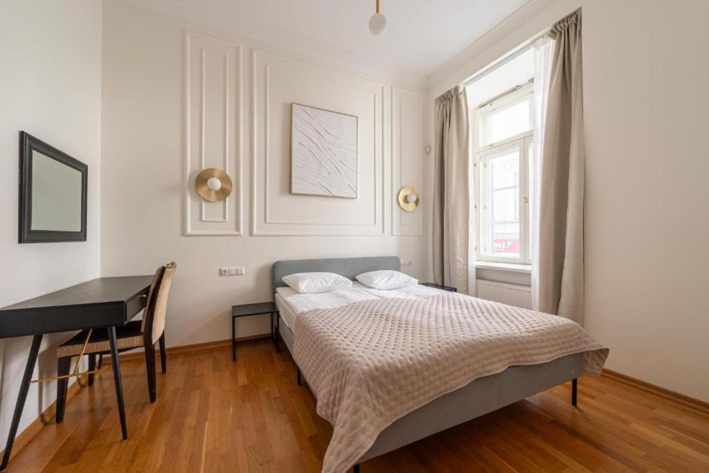 Old Town Square Residence Талин Екстериор снимка
